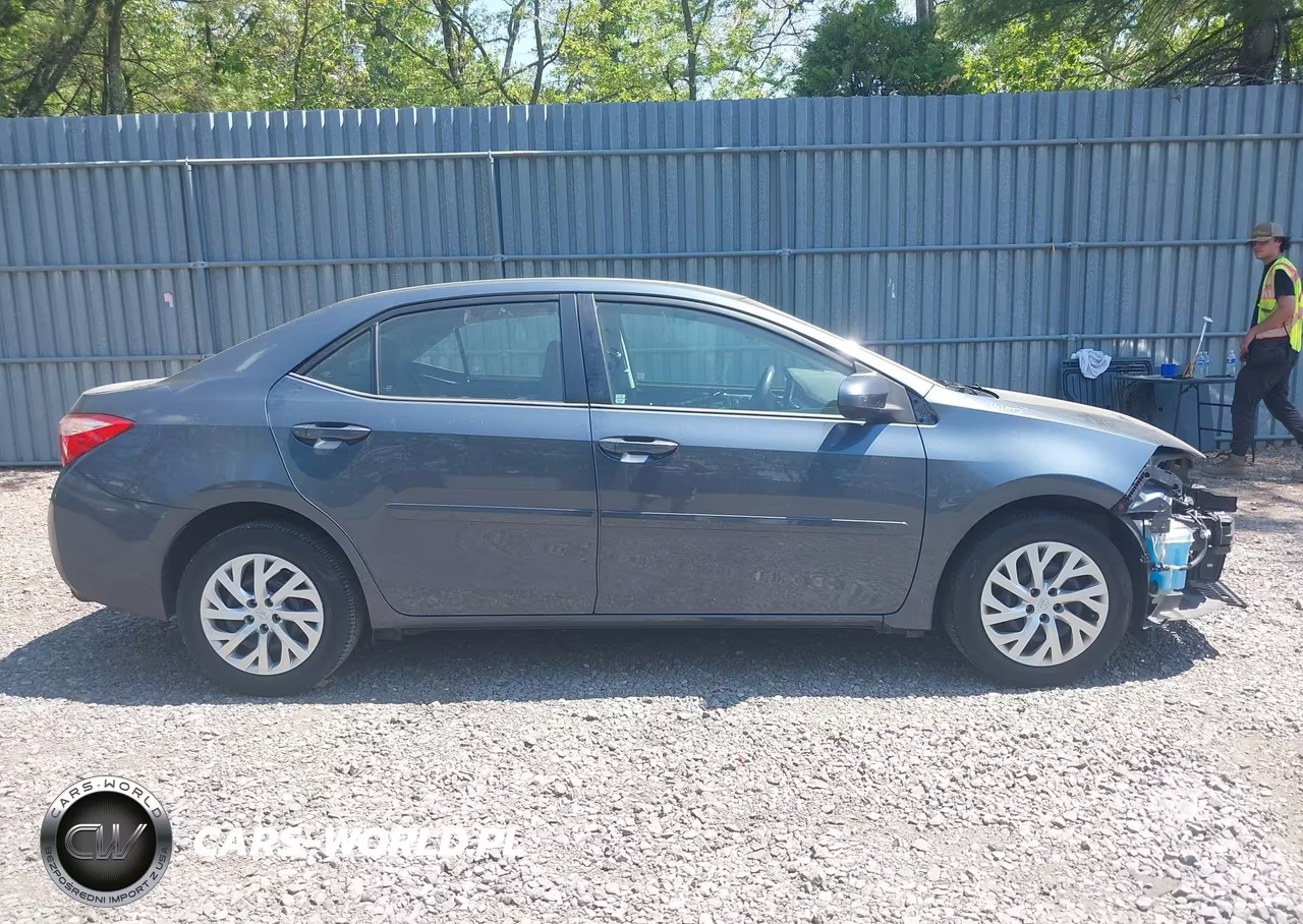 2017 Toyota Corolla Le VIN:2T1BURHE2HC755962 - 13