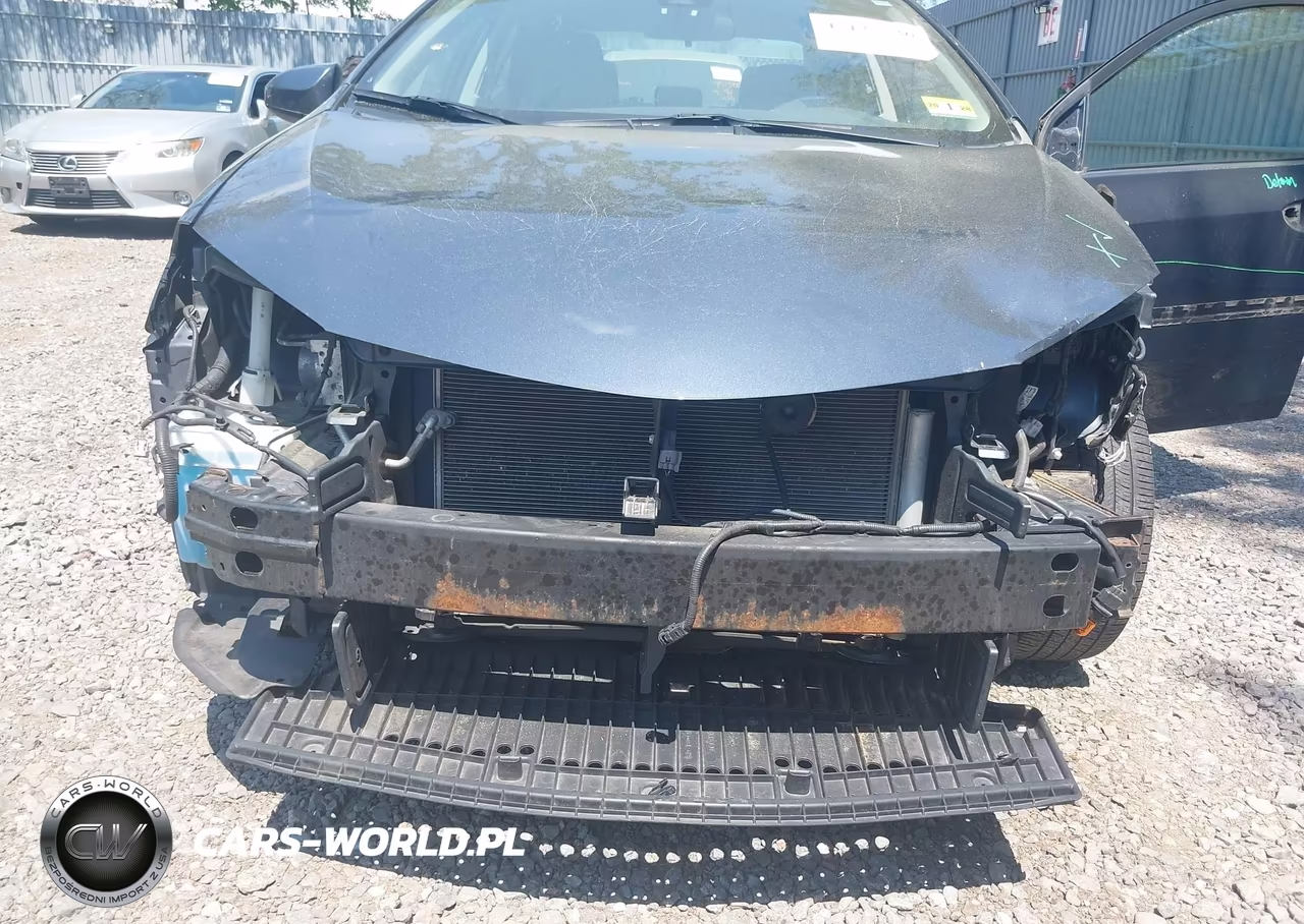 2017 Toyota Corolla Le VIN:2T1BURHE2HC755962 - 6