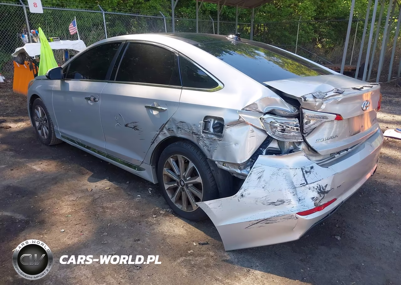 2016 Hyundai Sonata Limited VIN:5NPE34AF4GH417917 - 3