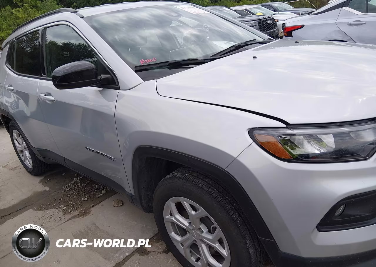 2024 Jeep Compass Latitude 4X4 VIN:3C4NJDBN3RT113685 - 13