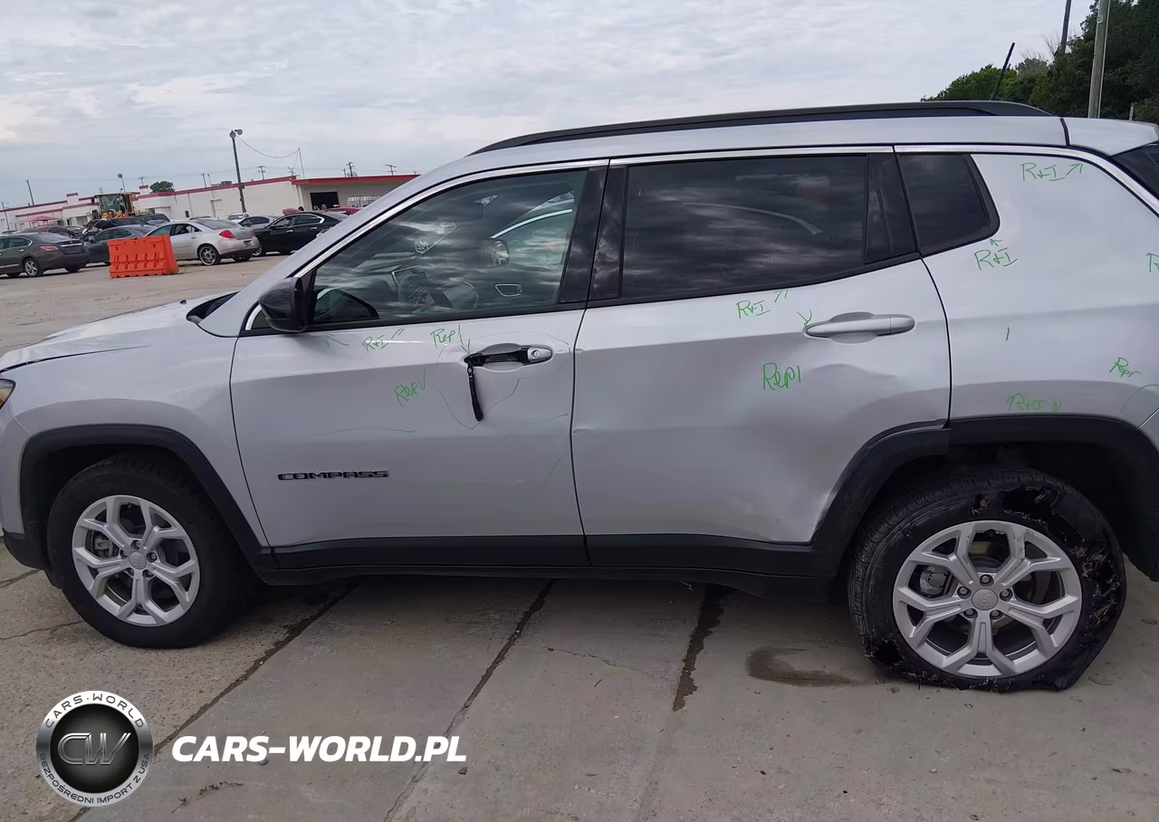 2024 Jeep Compass Latitude 4X4 VIN:3C4NJDBN3RT113685 - 14