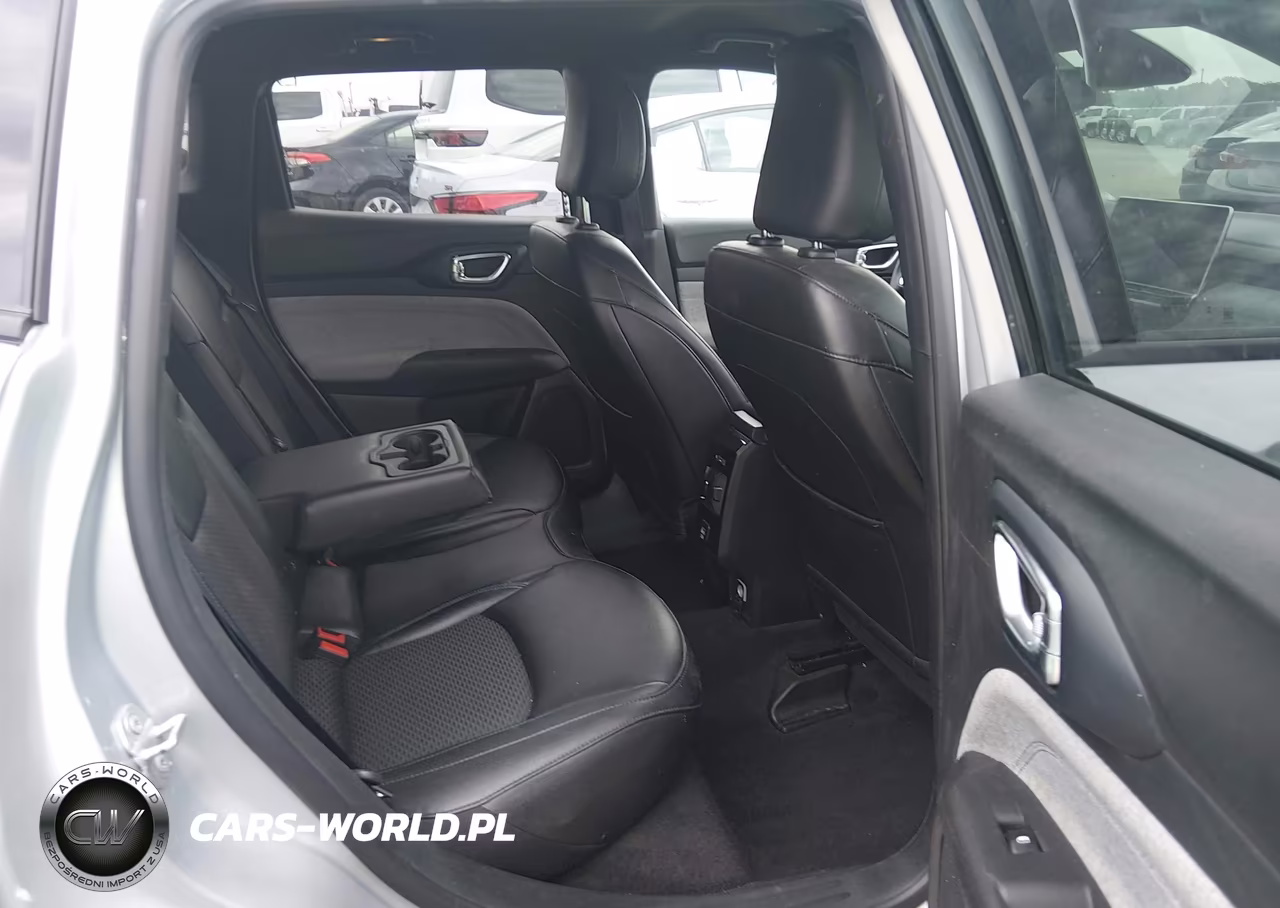 2024 Jeep Compass Latitude 4X4 VIN:3C4NJDBN3RT113685 - 8