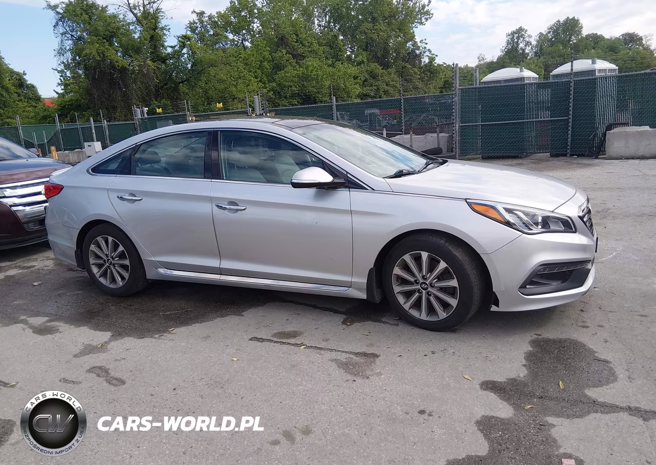 2016 Hyundai Sonata Limited VIN:5NPE34AF1GH413310 - 13