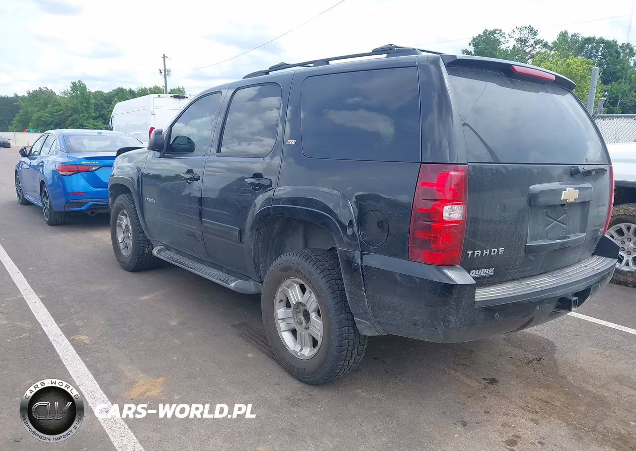 2011 Chevrolet Tahoe Lt VIN:1GNSKBE0XBR361958 - 3