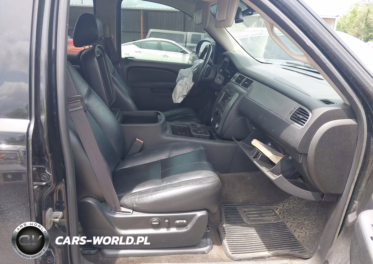 2011 Chevrolet Tahoe Lt VIN:1GNSKBE0XBR361958 - 5