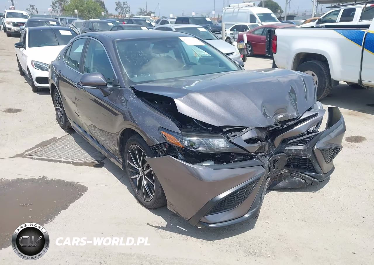 2024 Toyota Camry Se – zdjęcie 1 z 16