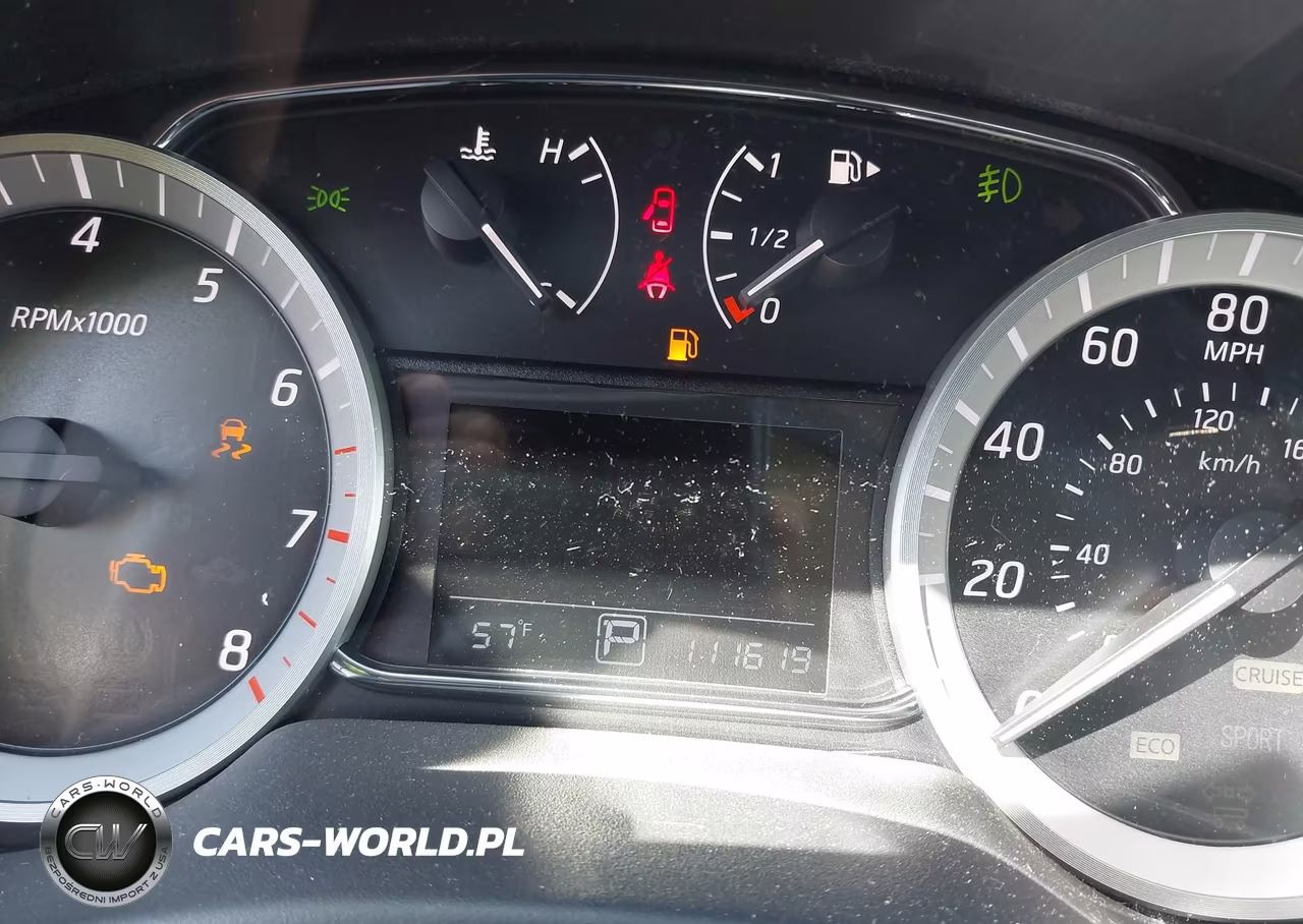 2015 Nissan Sentra Sr VIN:3N1AB7AP7FY332974 - 15