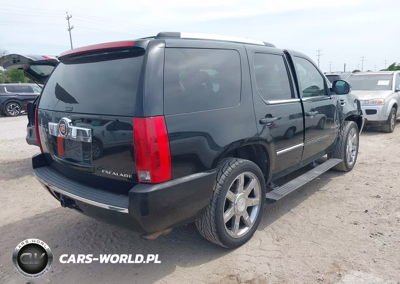 2008 Cadillac Escalade Standard VIN:1GYEC63878R163683 - 4