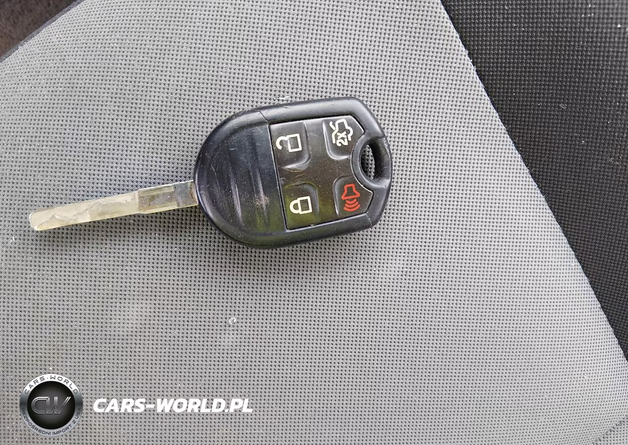 2017 Ford Fiesta S VIN:3FADP4AJ3HM168208 - 11