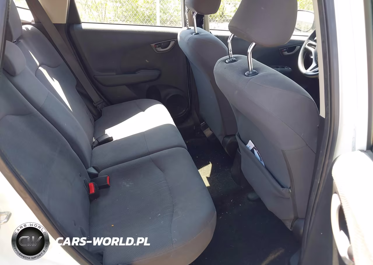 2012 Honda Fit VIN:JHMGE8H30CC000319 - 8