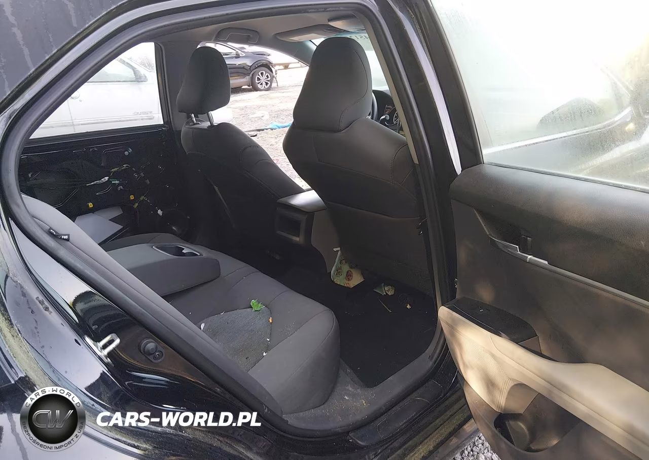 2019 Toyota Camry Le VIN:4T1B11HKXKU830106 - 8