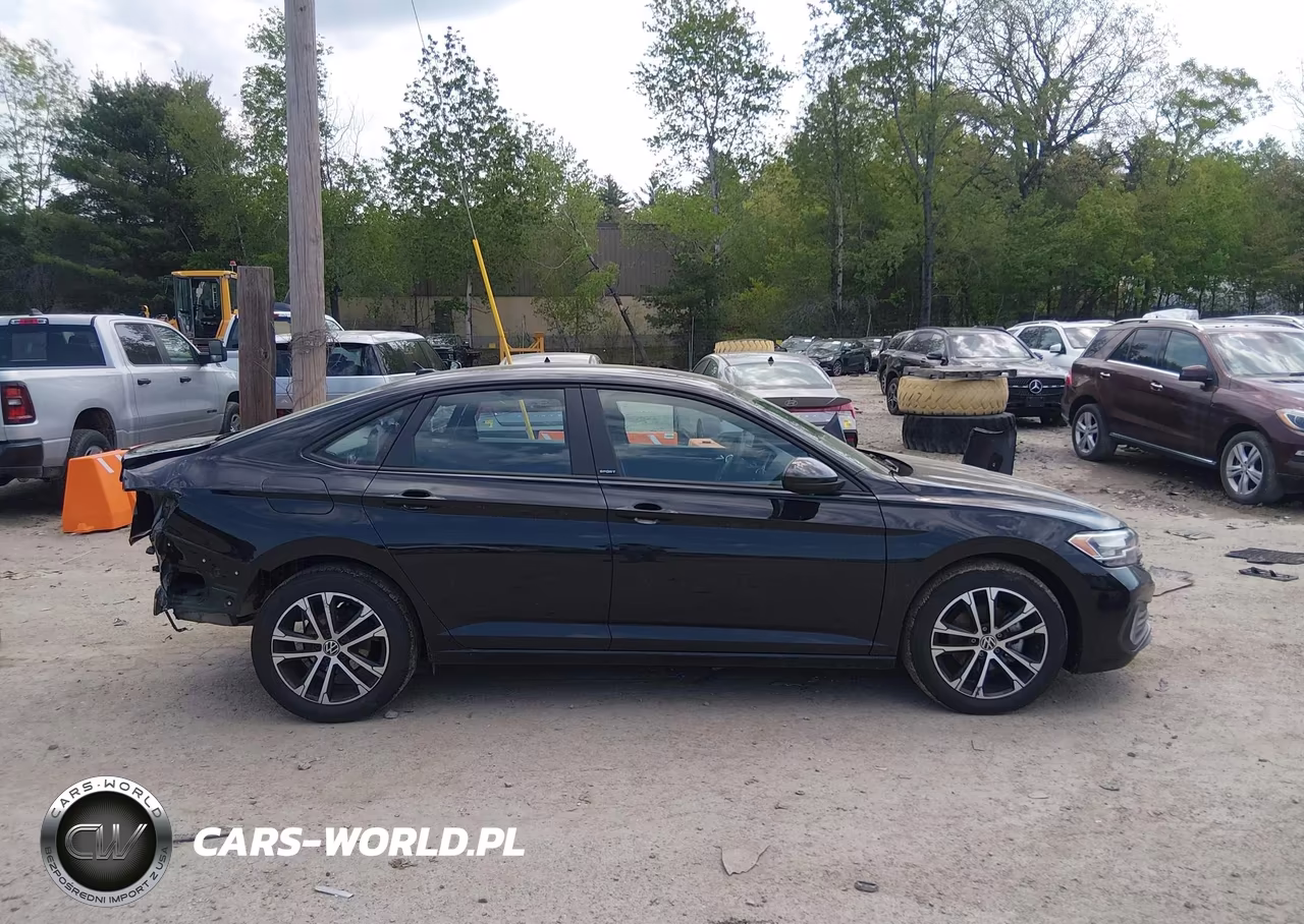 2024 Volkswagen Jetta 1.5T Sport VIN:3VWBM7BU1RM081541 - 14