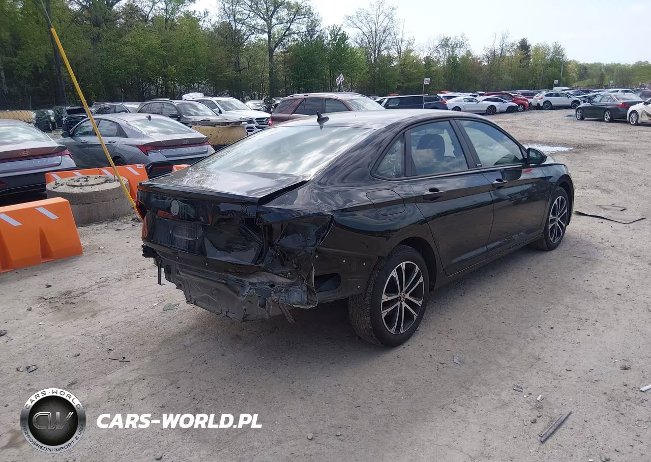 2024 Volkswagen Jetta 1.5T Sport VIN:3VWBM7BU1RM081541 - 4