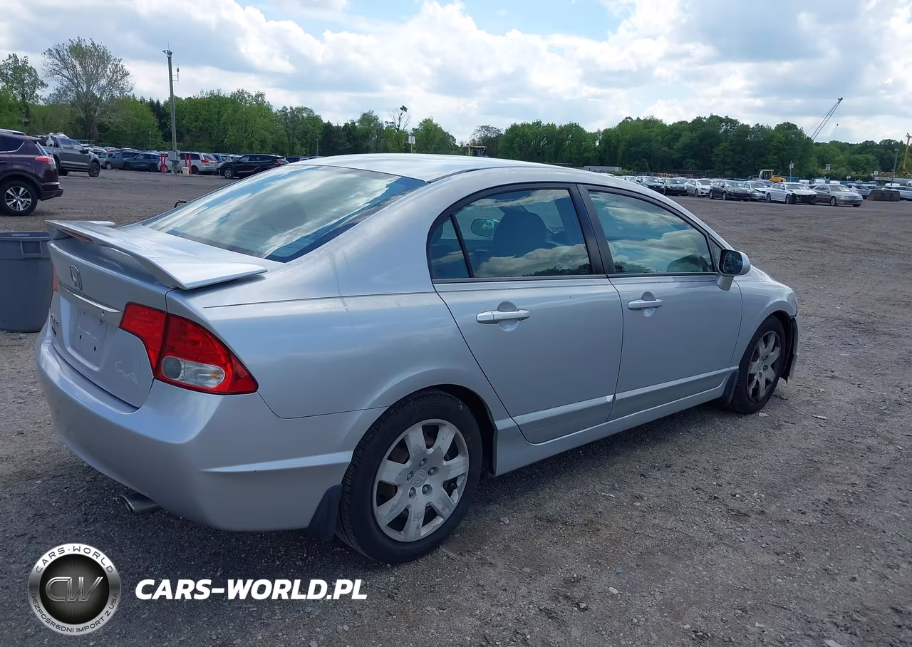 2011 Honda Civic Lx VIN:2HGFA1F58BH532421 - 4