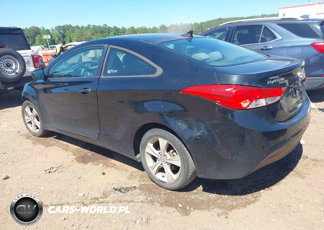 2013 Hyundai Elantra Gs VIN:KMHDH6AE8DU019722 - 3