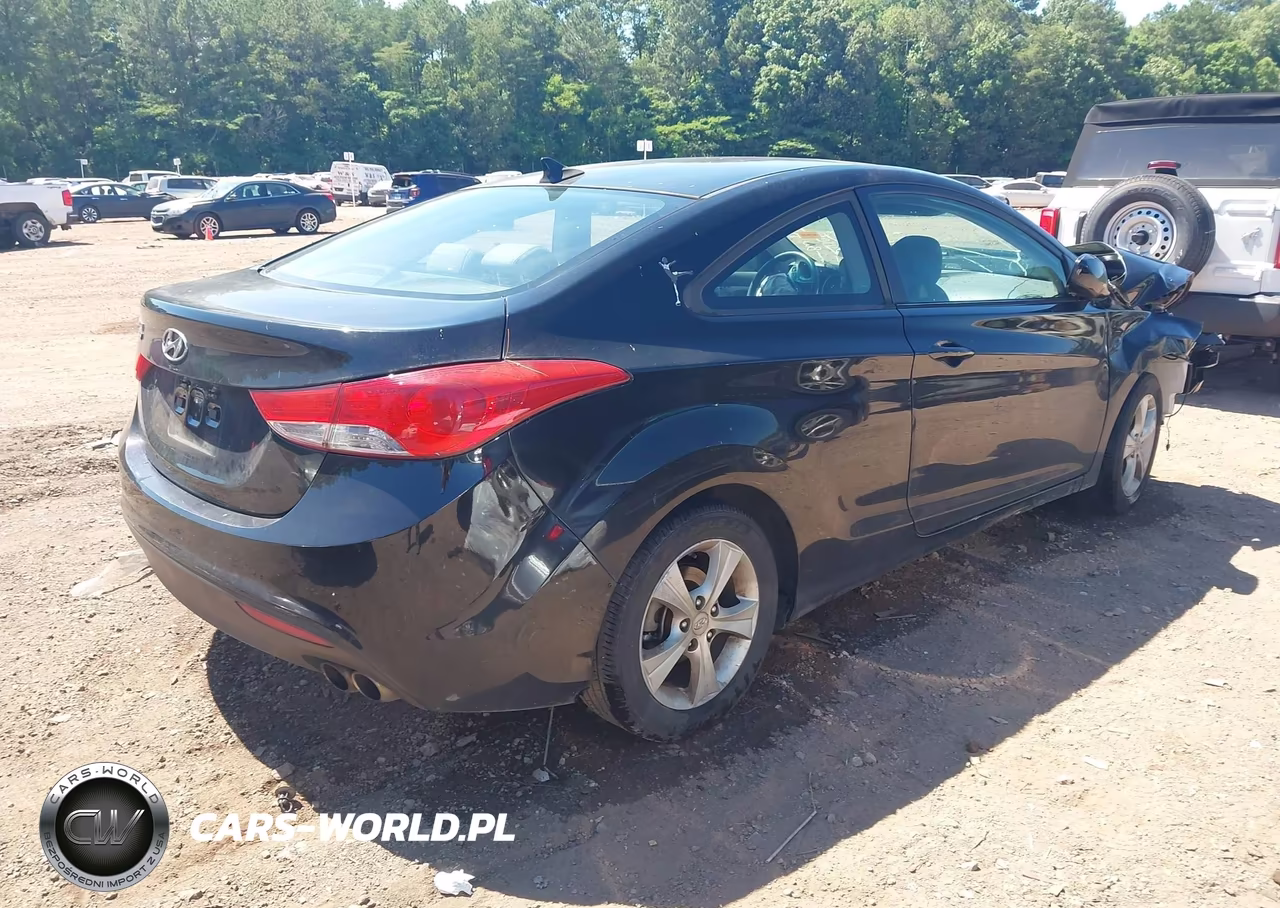 2013 Hyundai Elantra Gs VIN:KMHDH6AE8DU019722 - 4