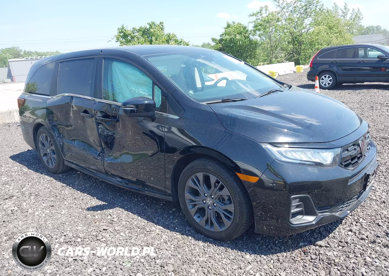 2025 Honda Odyssey Touring – zdjęcie 1 z 17