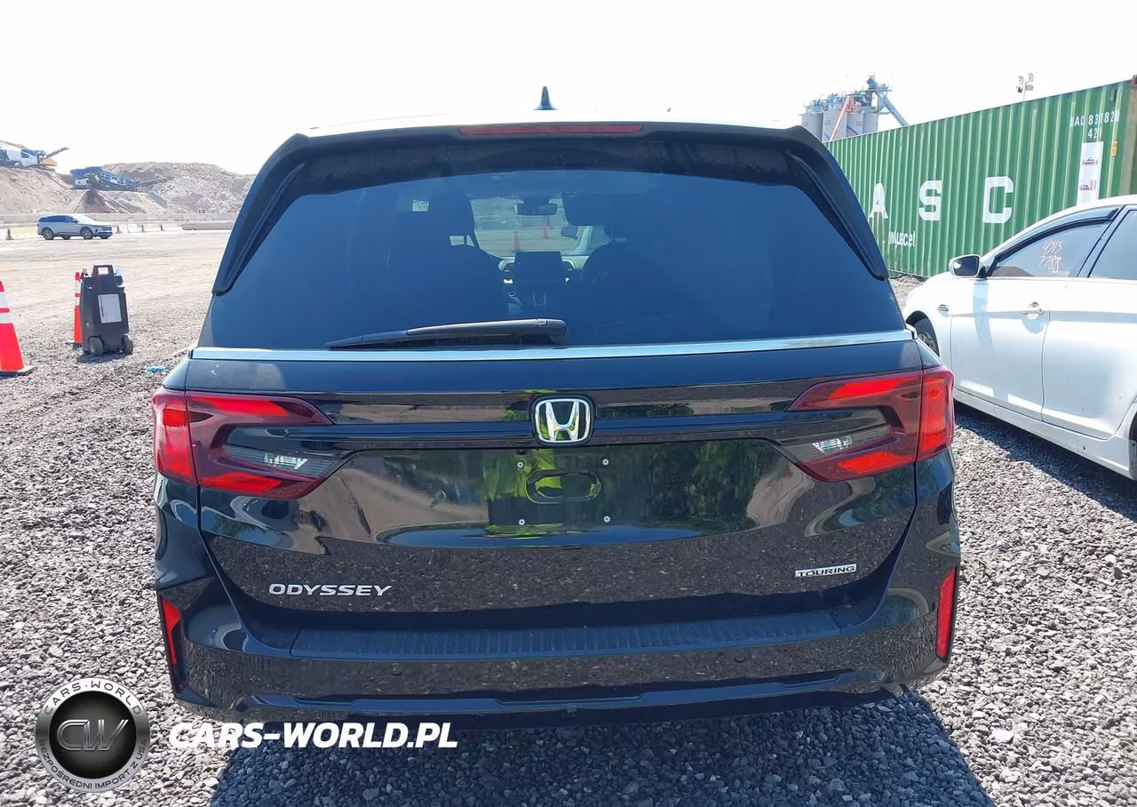 2025 Honda Odyssey Touring VIN:5FNRL6H87SB003722 - 16