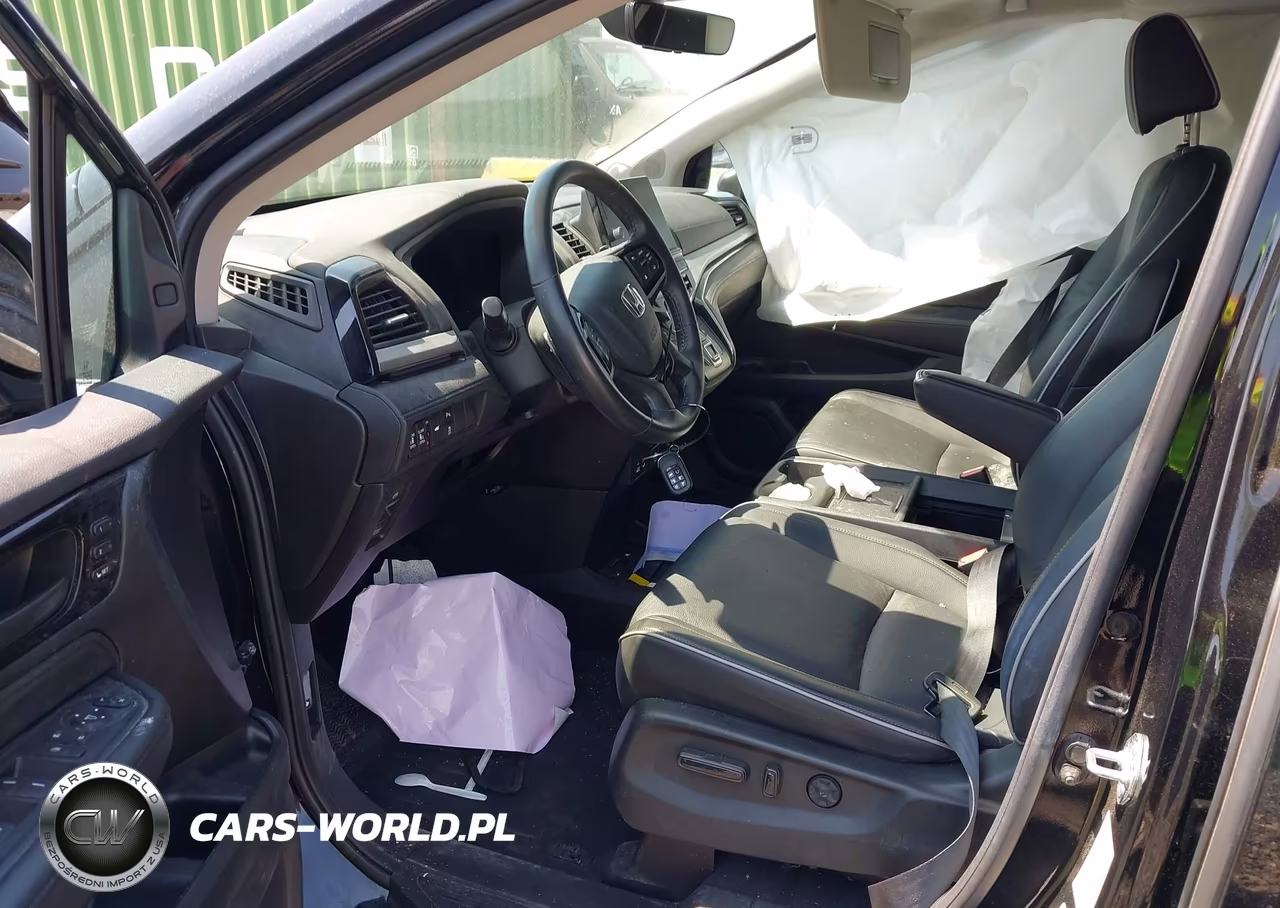 2025 Honda Odyssey Touring VIN:5FNRL6H87SB003722 - 5