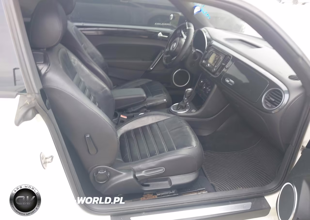 2012 Volkswagen Beetle 2.0T Turbo VIN:3VWV87AT8CM627849 - 5