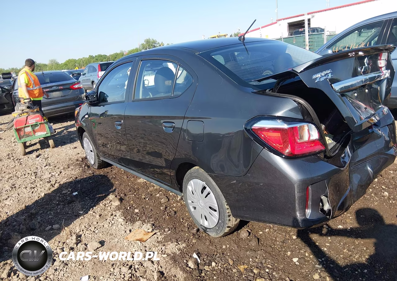 2024 Mitsubishi Mirage G4 Black Edition-Es-Le VIN:ML32FUFJ2RHF13687 - 3