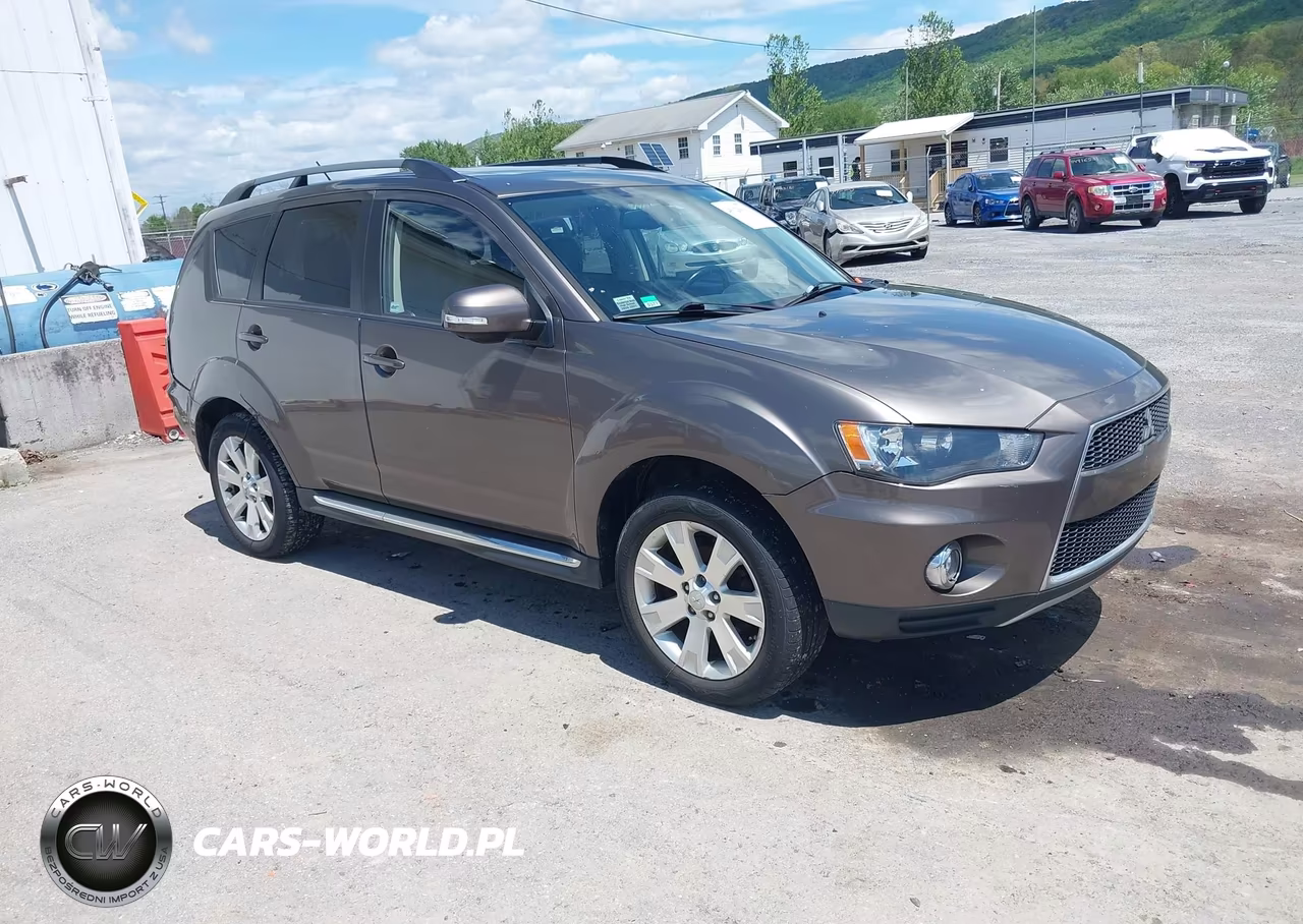 Główne zdjęcie 2013 Mitsubishi Outlander Se
