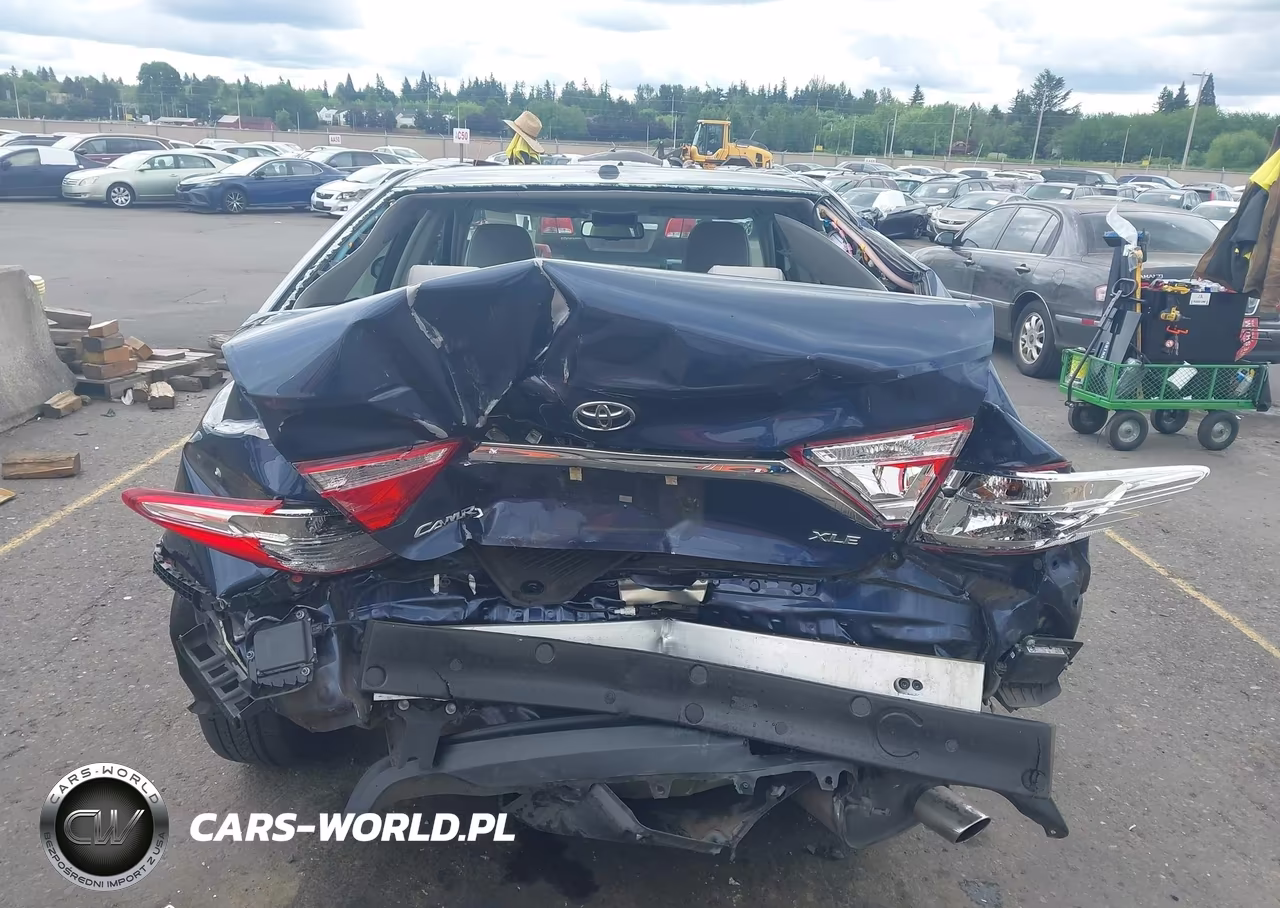 2015 Toyota Camry Xle VIN:4T1BF1FK0FU877400 - 6