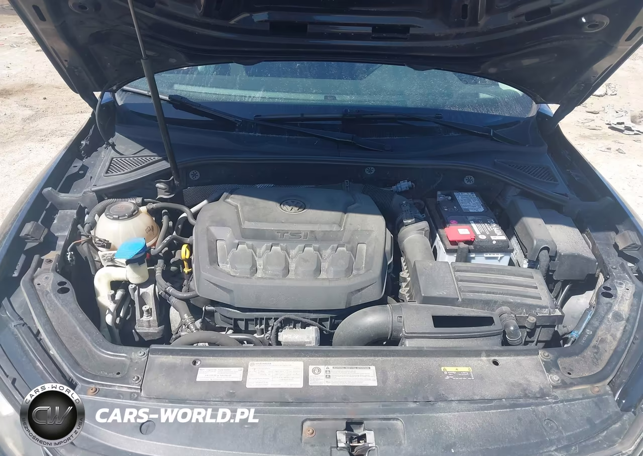 2018 Volkswagen Passat 2.0T R-Line-2.0T S VIN:1VWAA7A3XJC029876 - 10