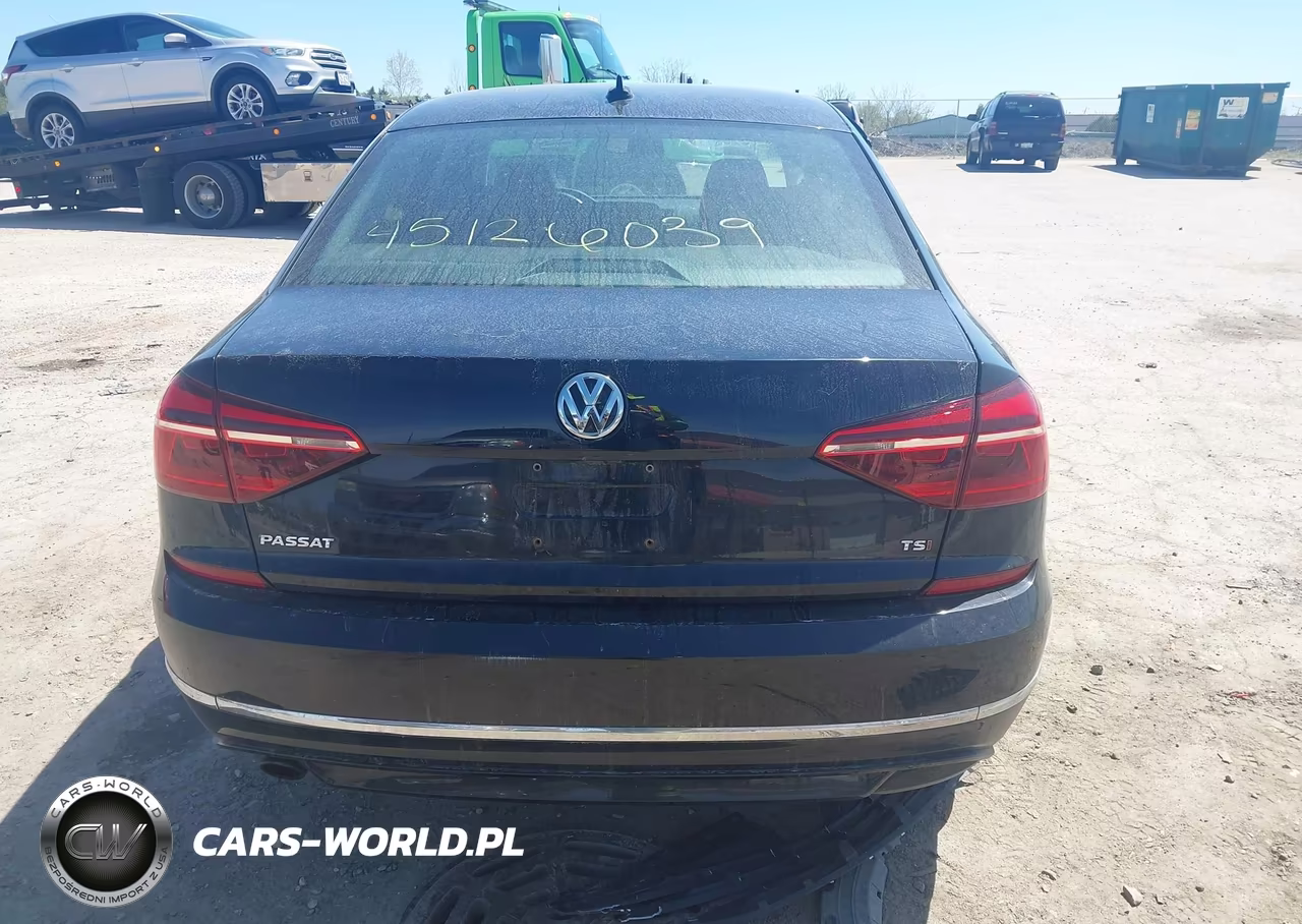 2018 Volkswagen Passat 2.0T R-Line-2.0T S VIN:1VWAA7A3XJC029876 - 16