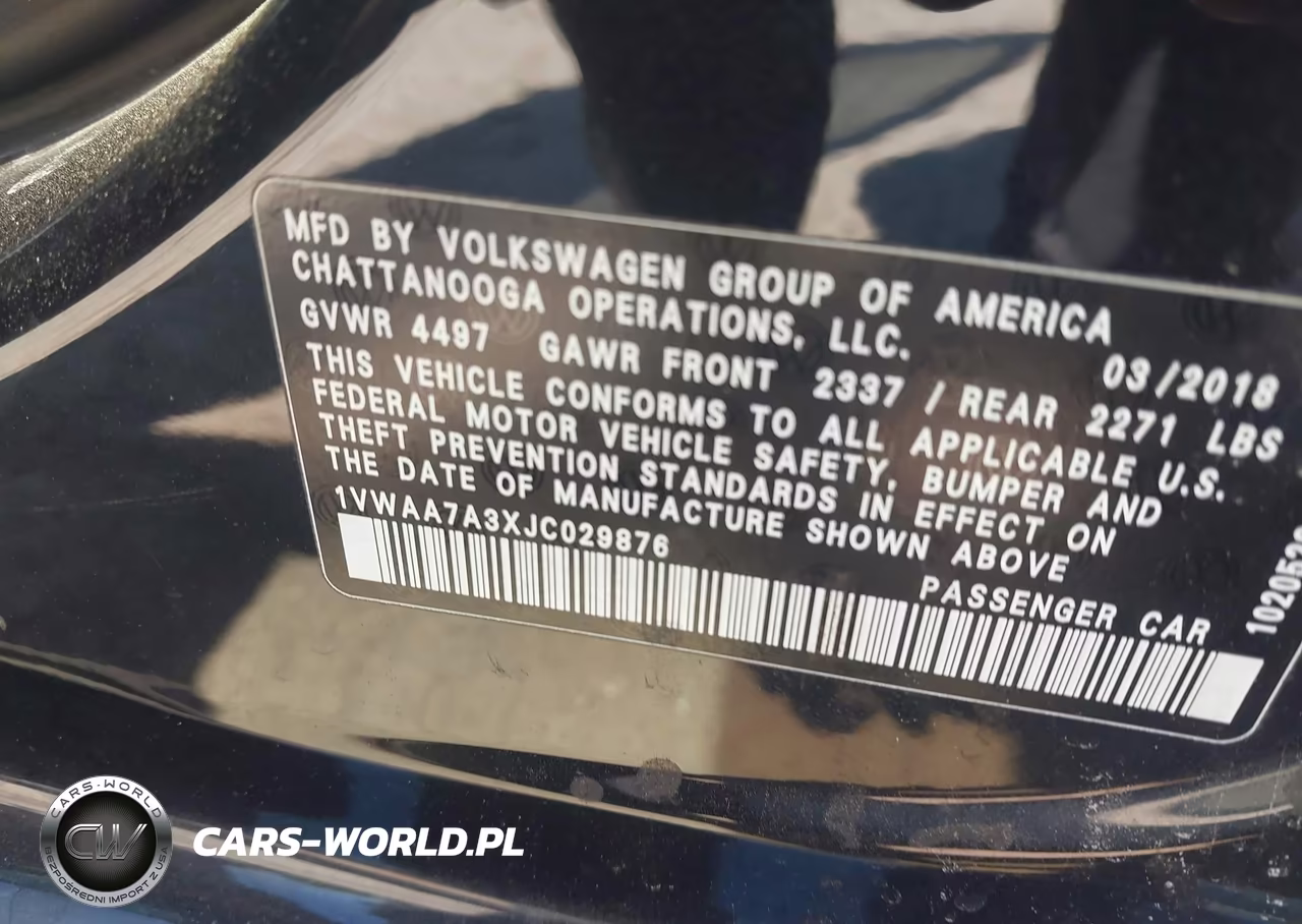 2018 Volkswagen Passat 2.0T R-Line-2.0T S VIN:1VWAA7A3XJC029876 - 9