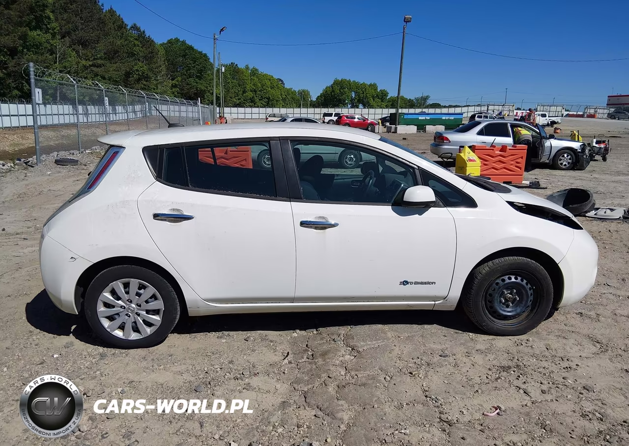 2015 Nissan Leaf S VIN:1N4AZ0CP5FC328143 - 14