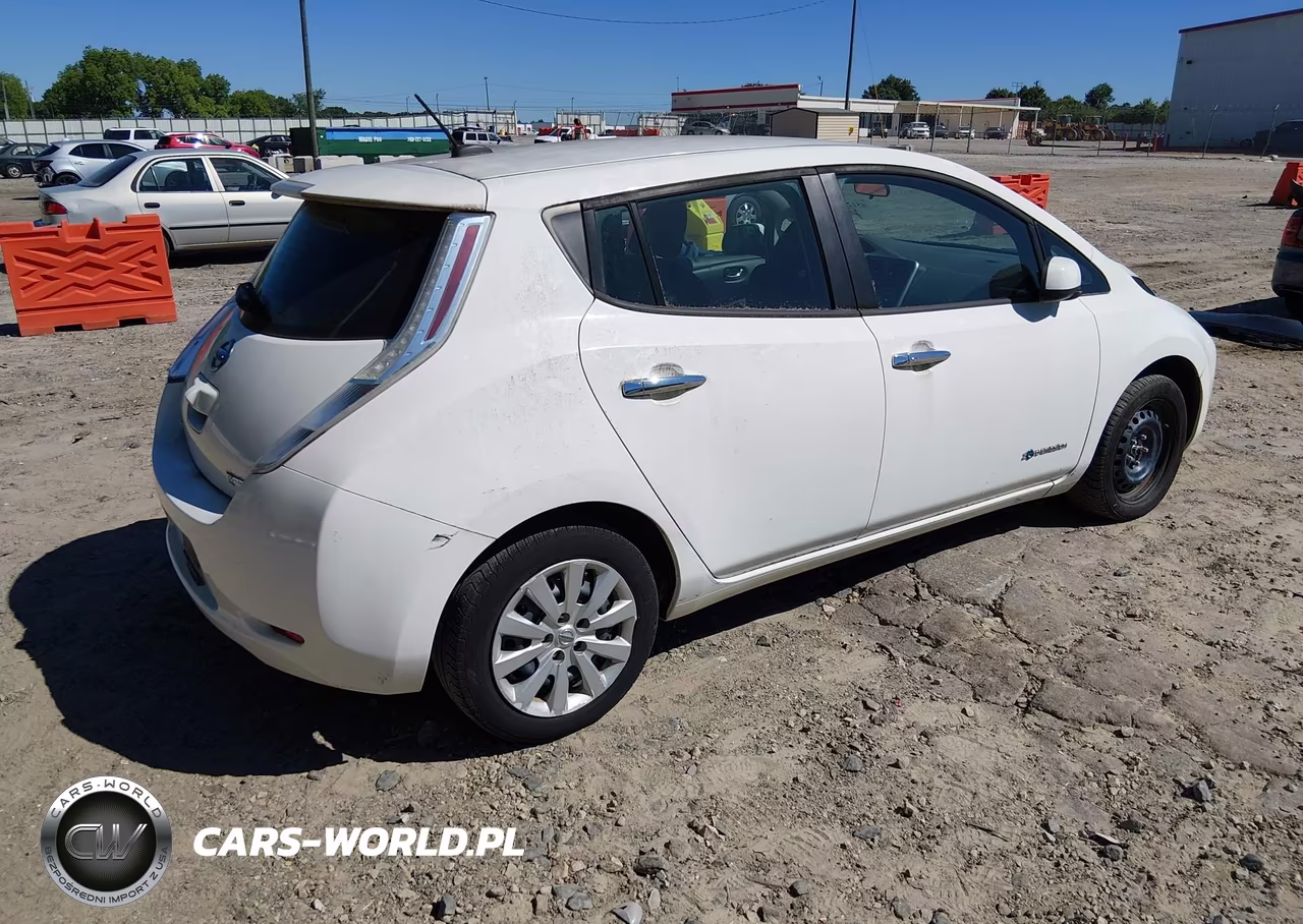 2015 Nissan Leaf S VIN:1N4AZ0CP5FC328143 - 4
