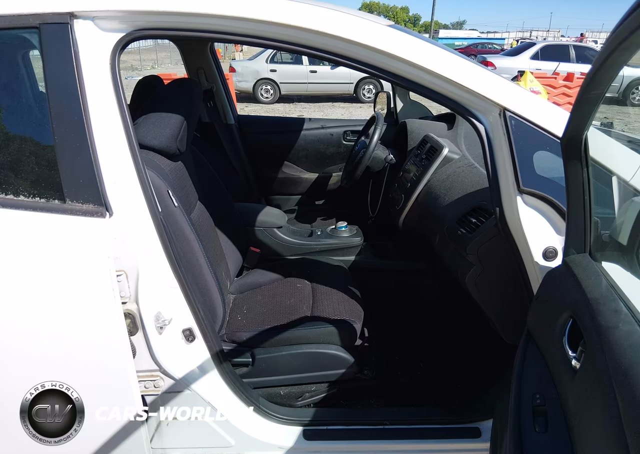 2015 Nissan Leaf S VIN:1N4AZ0CP5FC328143 - 5