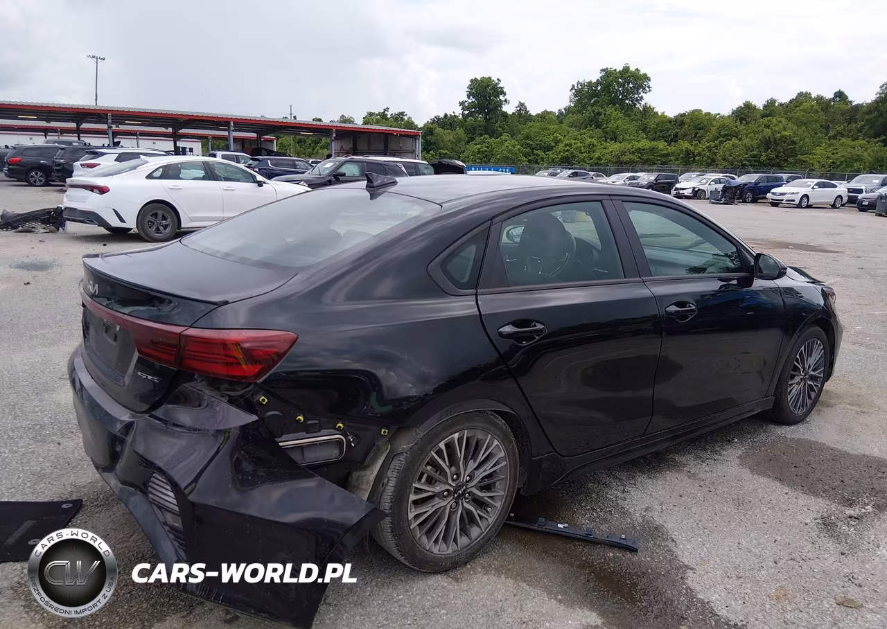2024 Kia Forte Gt-Line VIN:3KPF54AD1RE818183 - 4