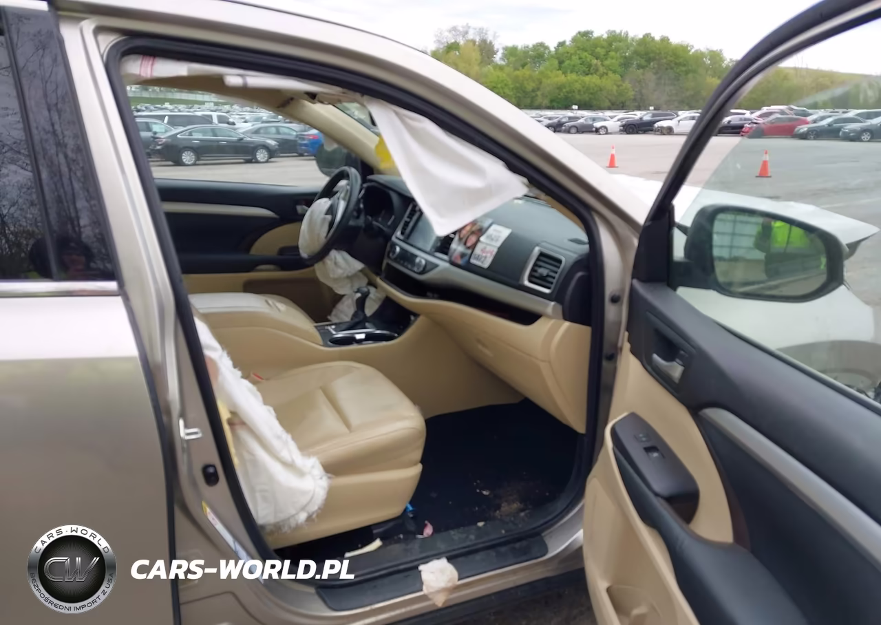 2015 Toyota Highlander Xle V6 VIN:5TDJKRFH8FS117279 - 5