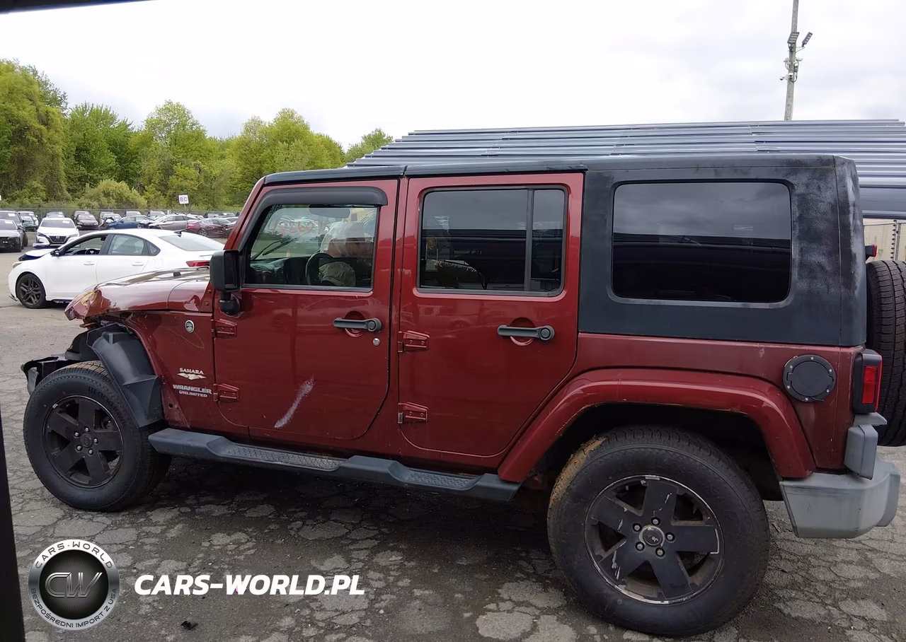 2008 Jeep Wrangler Unlimited Sahara VIN:1J8GA59118L646784 - 14