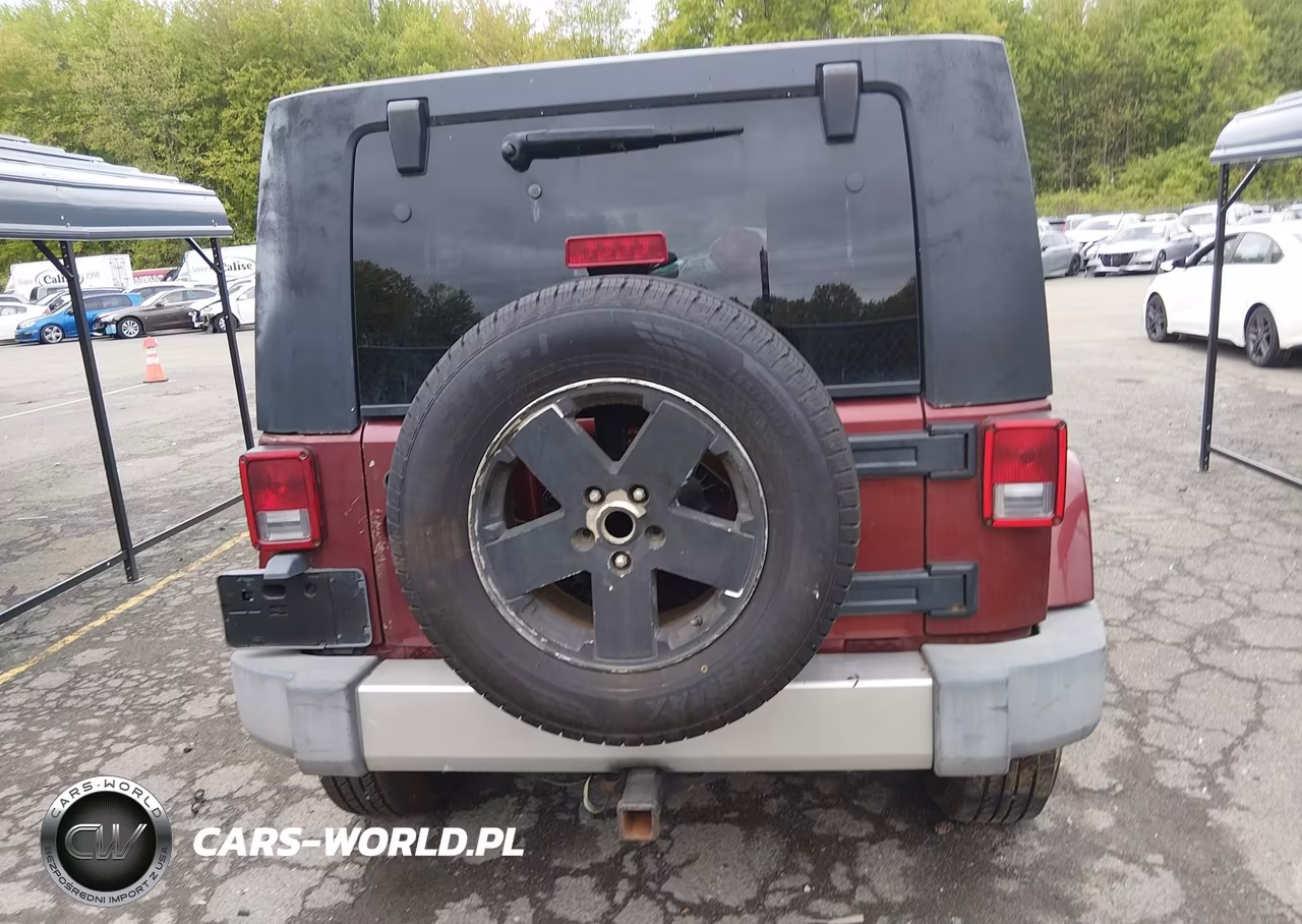 2008 Jeep Wrangler Unlimited Sahara VIN:1J8GA59118L646784 - 16