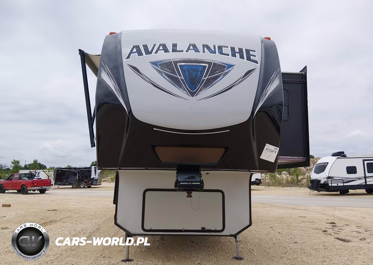 2018 Keystone Avalance VIN:4YDF37522JE760484 - 12