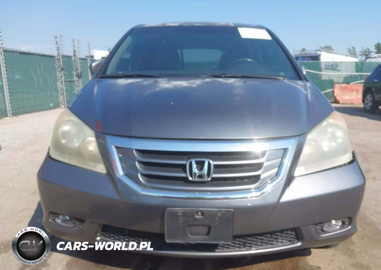 2010 Honda Odyssey Touring VIN:5FNRL3H95AB111570 - 6