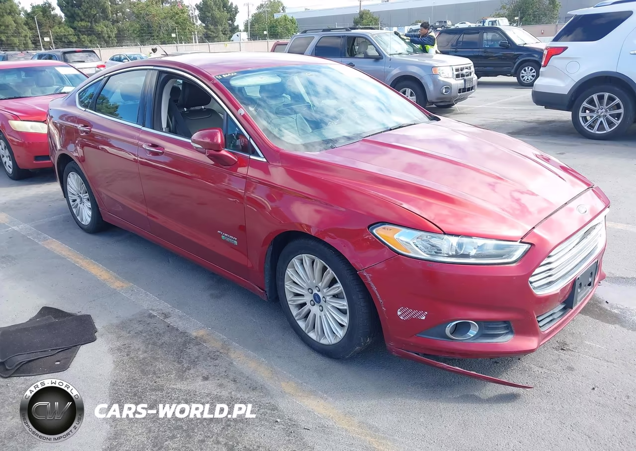 2015 Ford Fusion Energi Se Luxury – zdjęcie 1 z 11