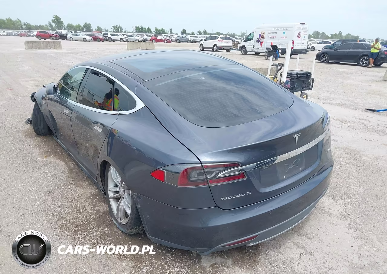 2014 Tesla Model S P85 VIN:5YJSA1H12EFP57354 - 3