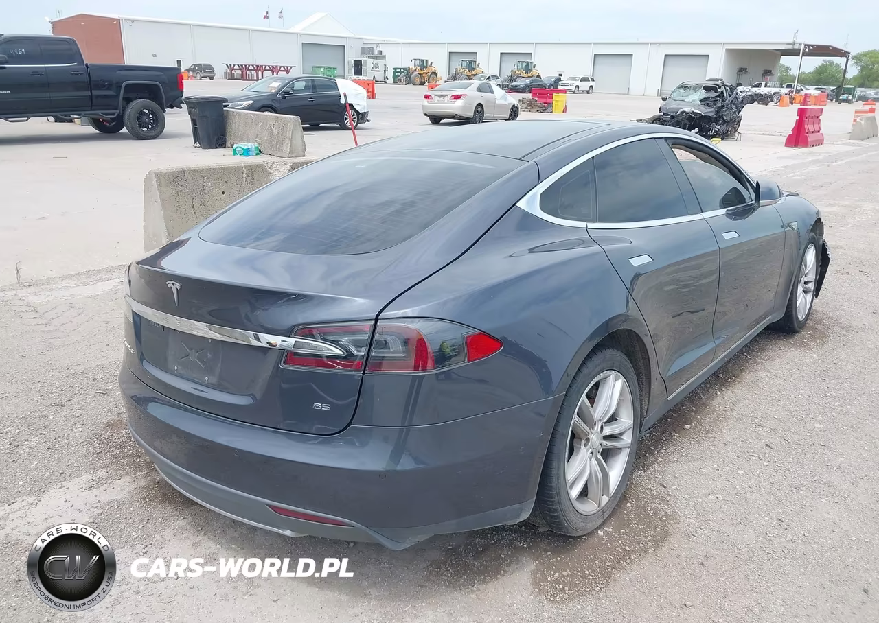 2014 Tesla Model S P85 VIN:5YJSA1H12EFP57354 - 4