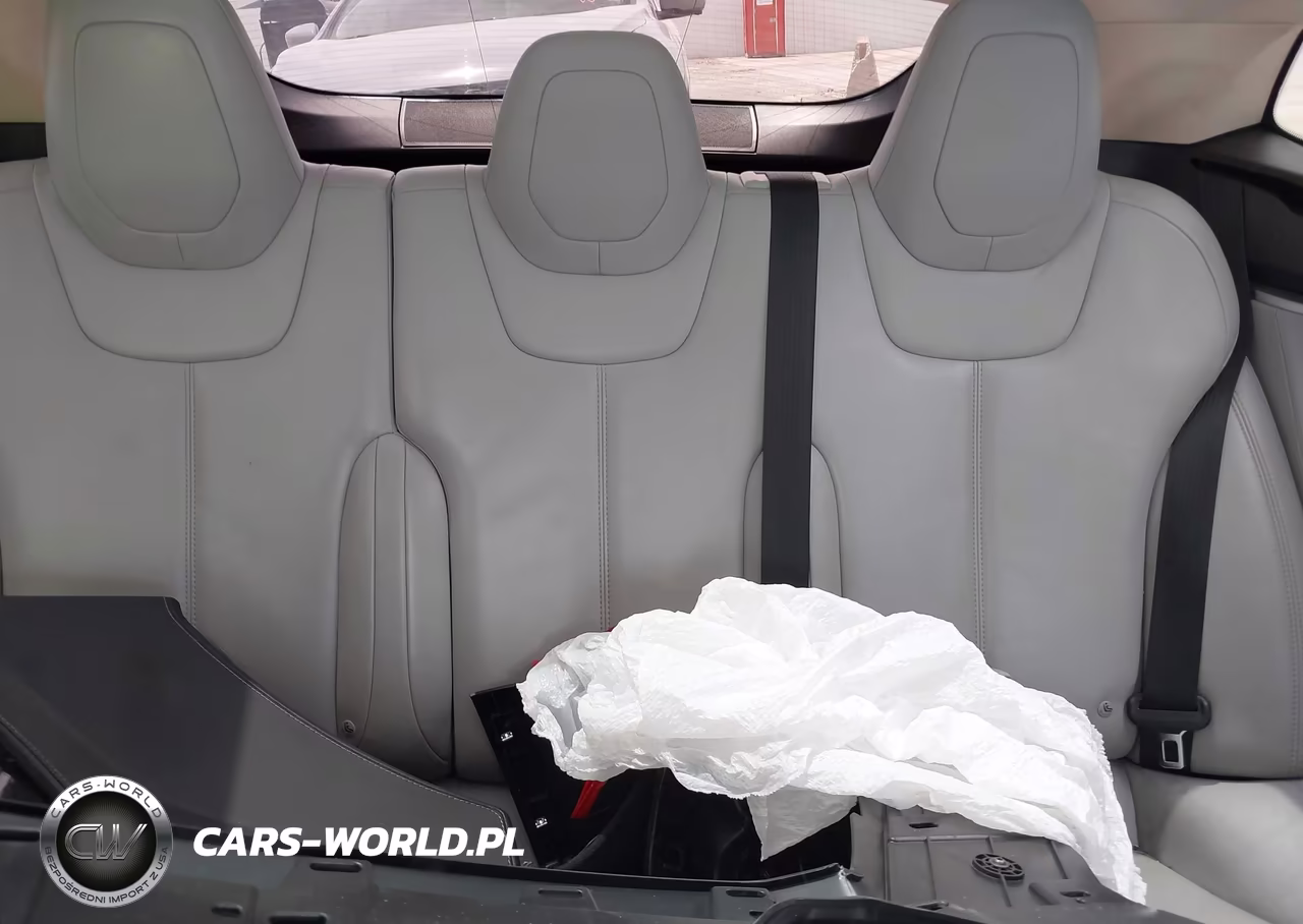 2014 Tesla Model S P85 VIN:5YJSA1H12EFP57354 - 8