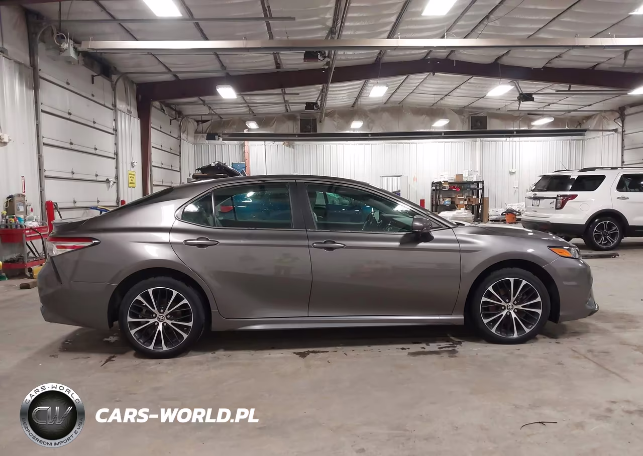 2020 Toyota Camry Se VIN:4T1G11AK5LU962787 - 13