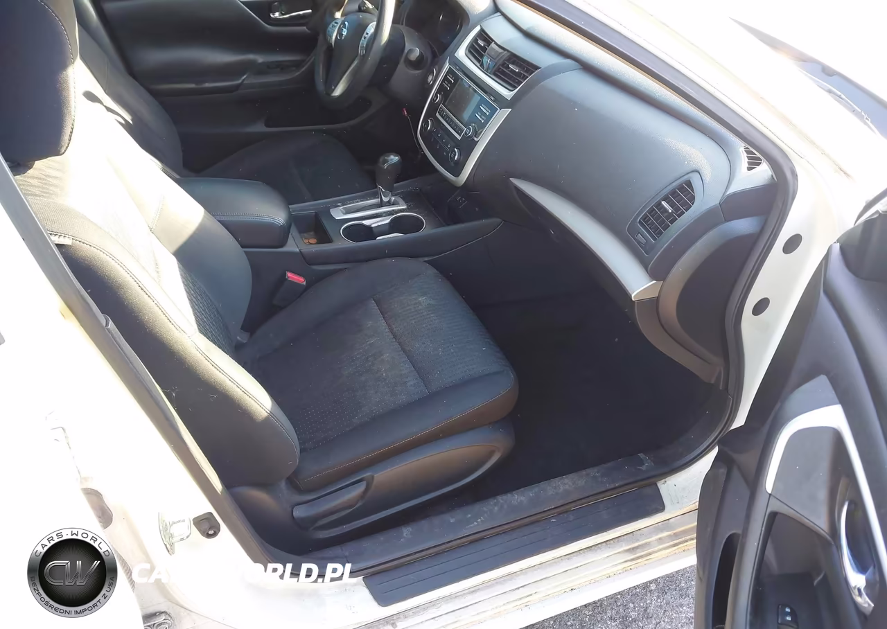 2016 Nissan Altima 2.5 S VIN:1N4AL3AP8GN358331 - 5