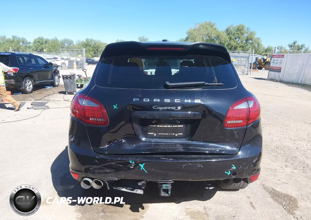 2012 Porsche Cayenne S VIN:WP1AB2A29CLA47703 - 16