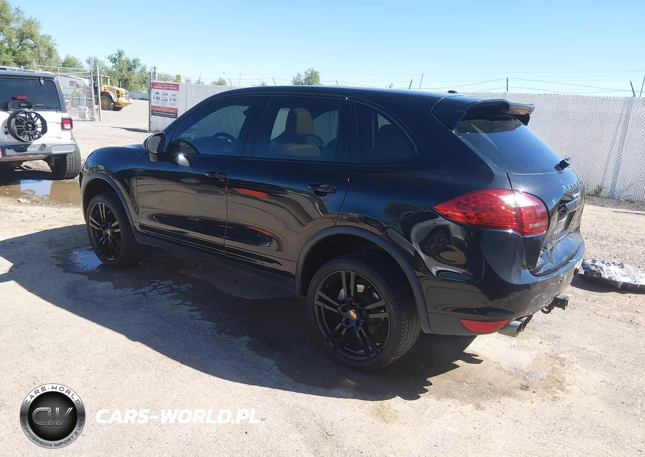 2012 Porsche Cayenne S VIN:WP1AB2A29CLA47703 - 3