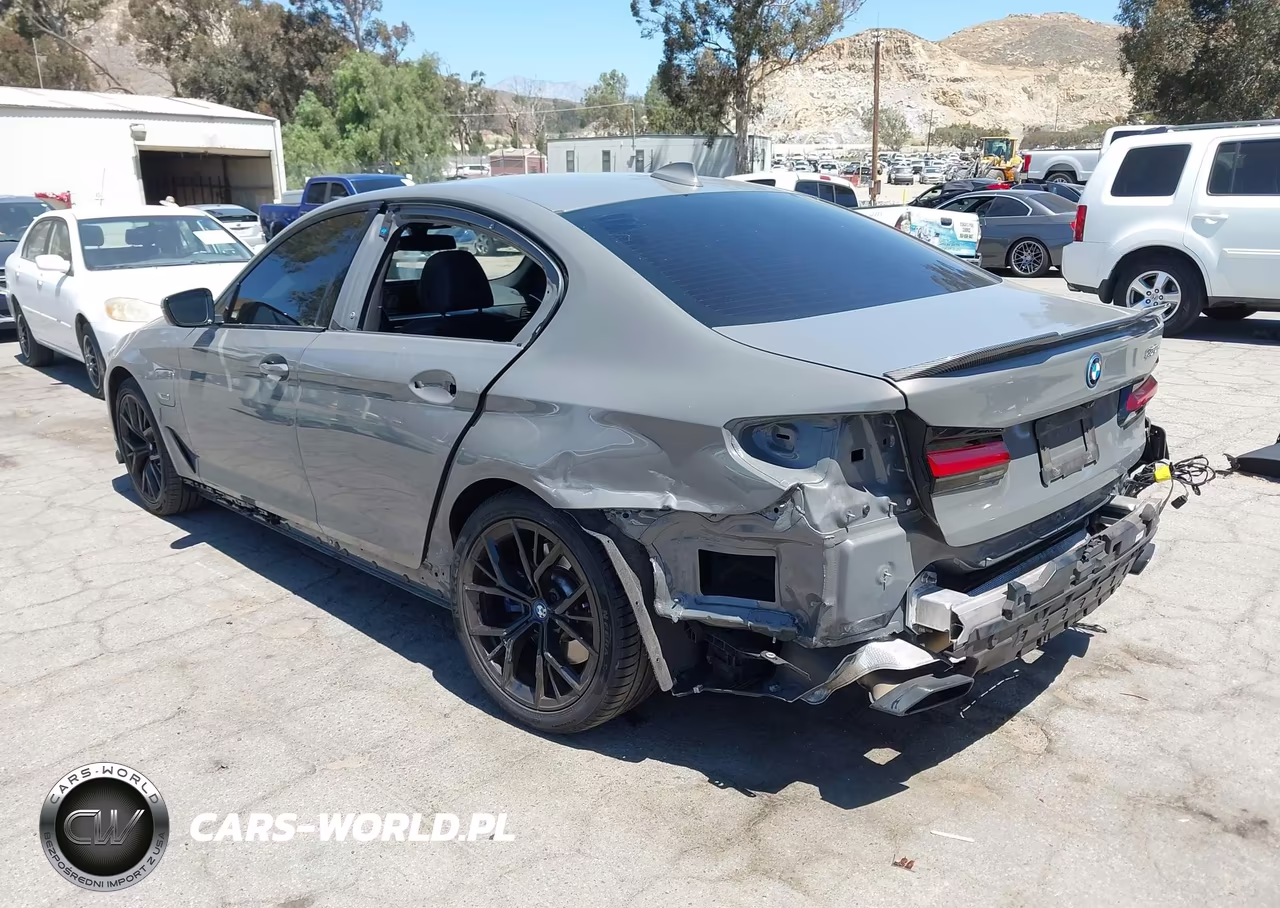 2022 BMW 530E VIN:WBA13AG05NCK64745 - 3