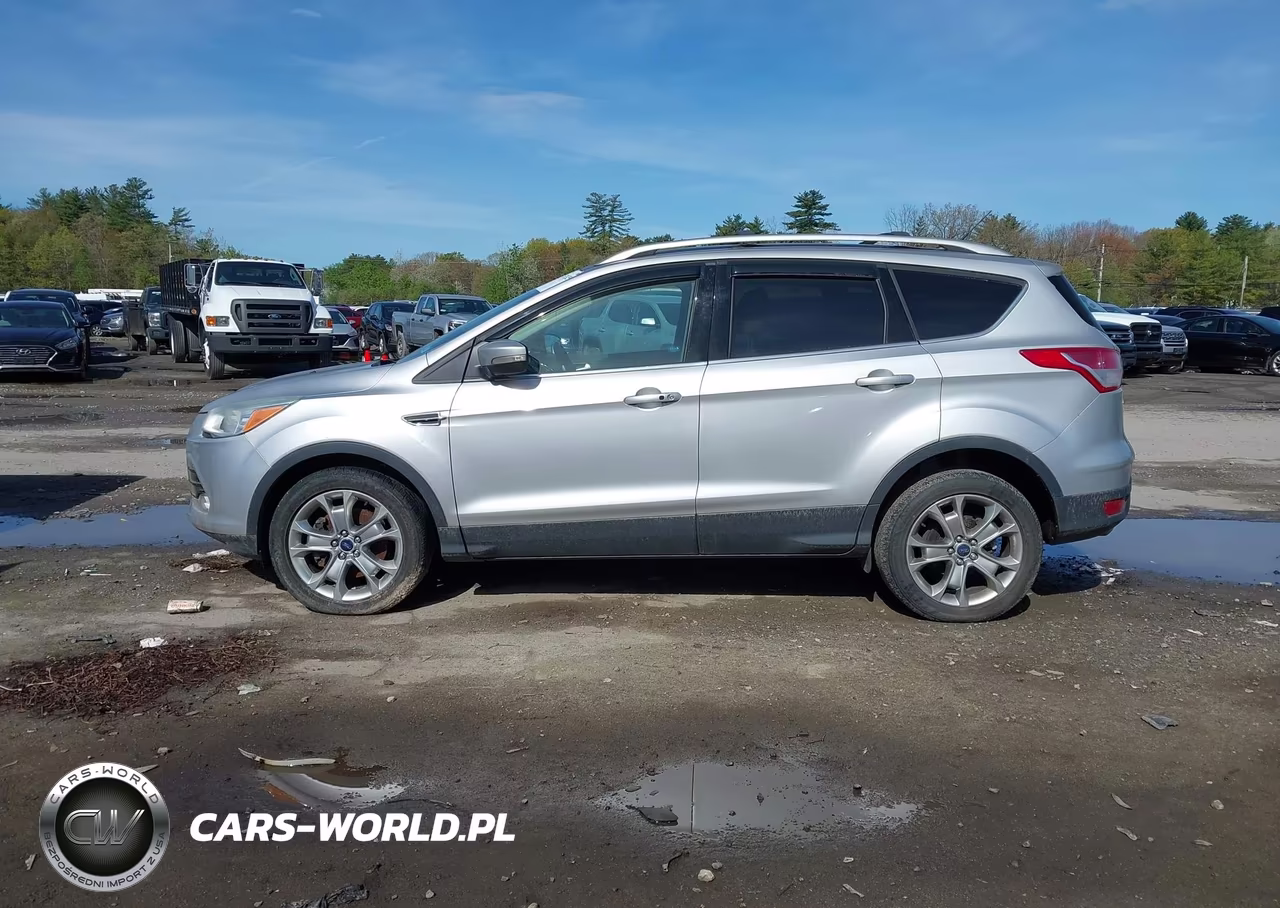 2015 Ford Escape Titanium VIN:1FMCU9JX4FUC20126 - 14