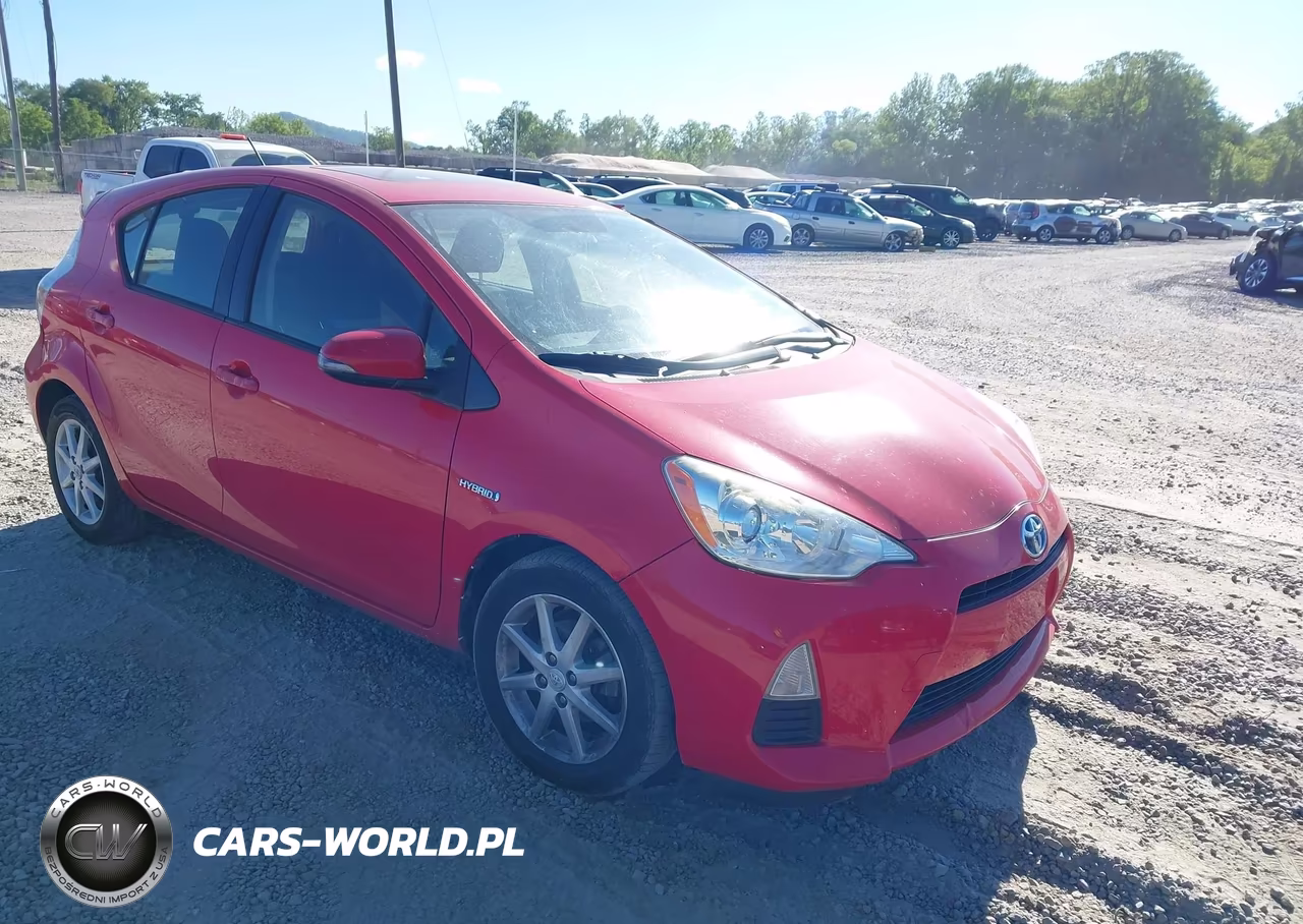 Główne zdjęcie 2014 Toyota Prius C Three